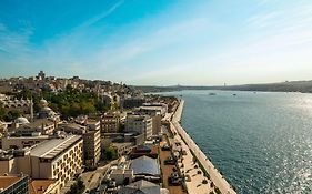 Novotel Bosphorus 5*